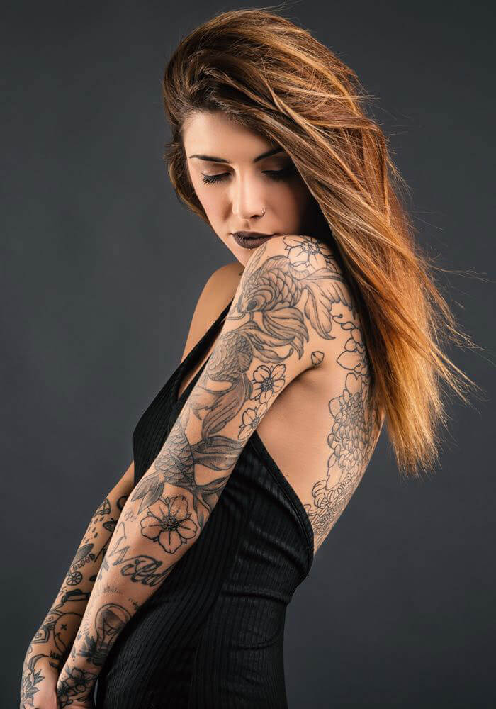 problemi-pelle-secca-tatuaggi-donna-tatuata